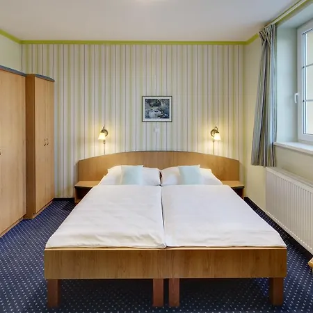 Kolonie Отель 3*