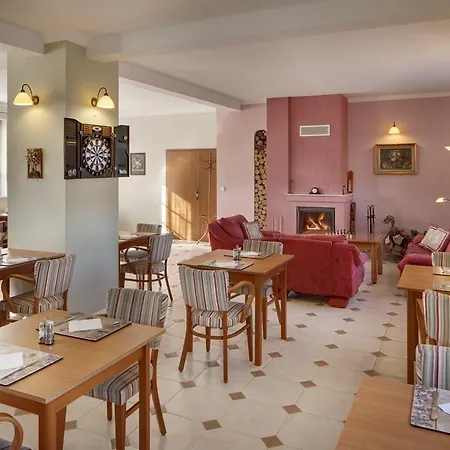 Отель Kolonie Кршивоклат