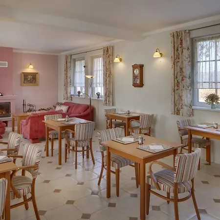 Отель Kolonie 3*