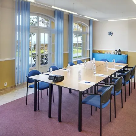 Kolonie Szálloda Křivoklát